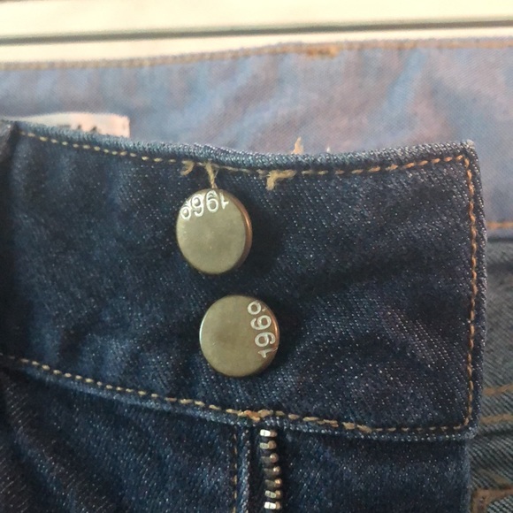 Gap jeans 1969 size 27/4p in like new condition - Picture 3 of 8